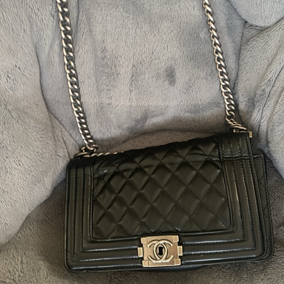 Vintage Chanel bag black leather chain strap - Picture 2 of 13